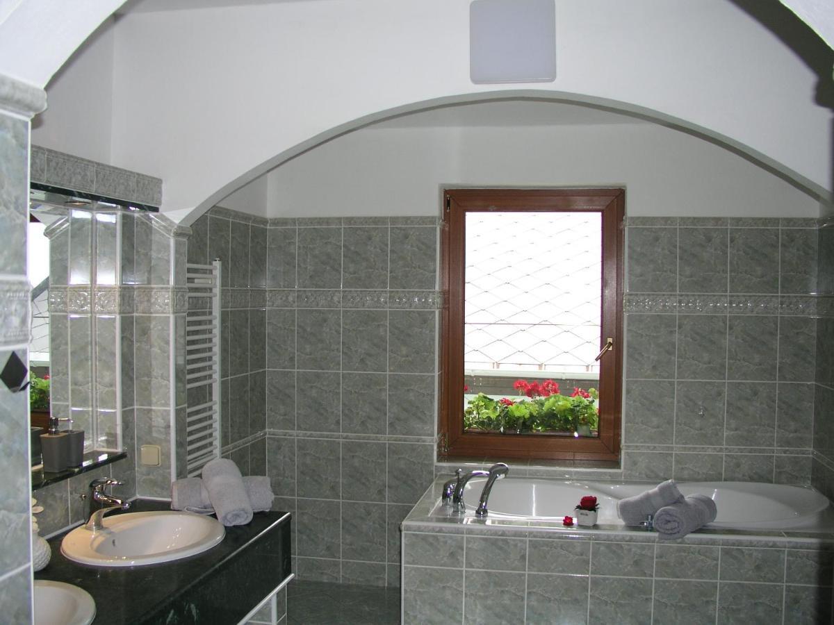 Villa Vlasta Карлови Вари Екстериор снимка